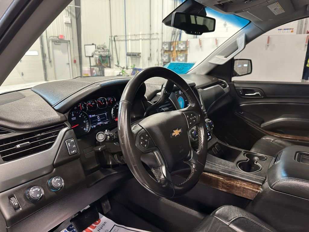 Used 2018 Chevrolet Suburban LT AWD/4WD image 34