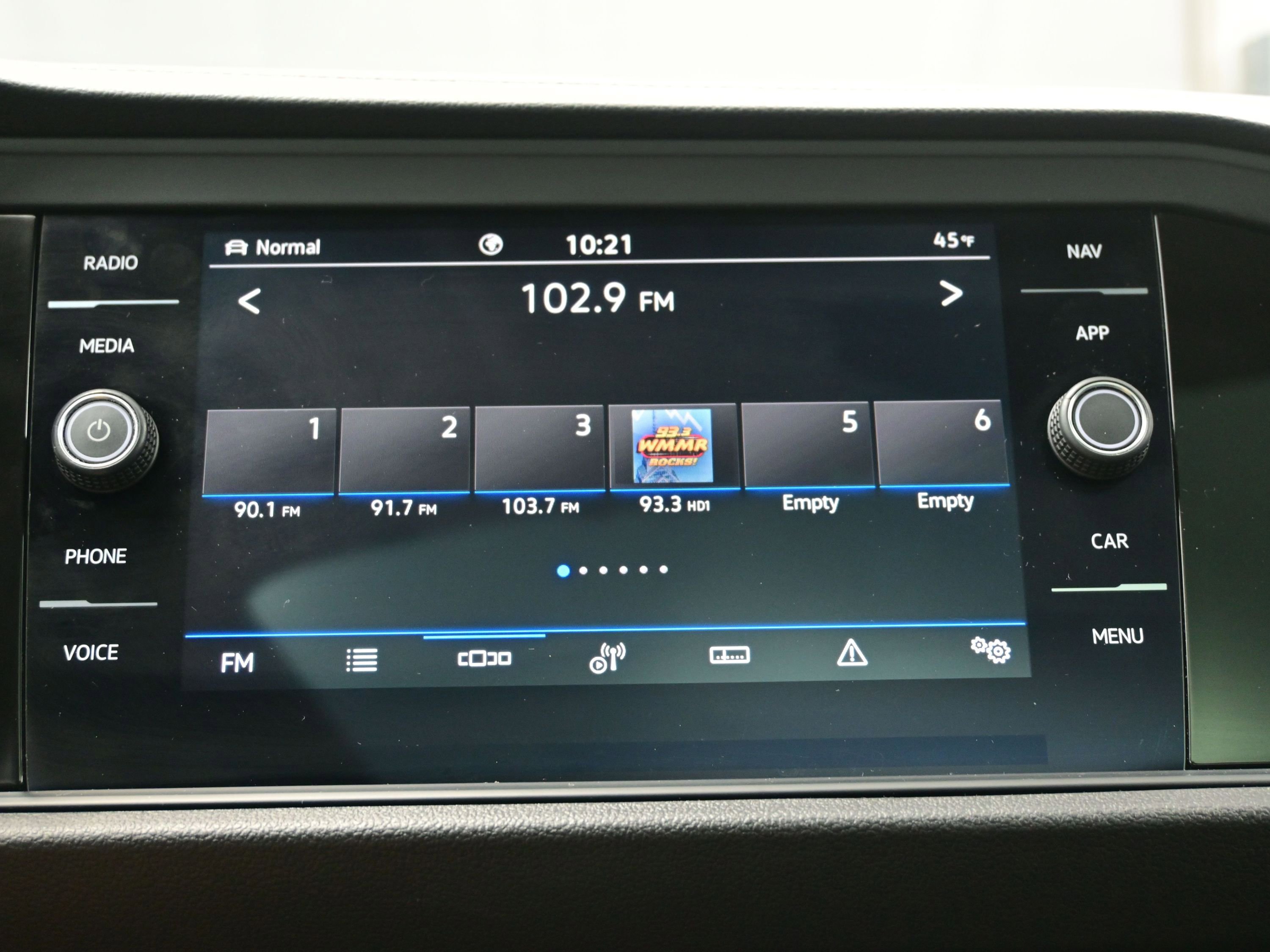 Used 2022 Volkswagen Jetta SEL image 23