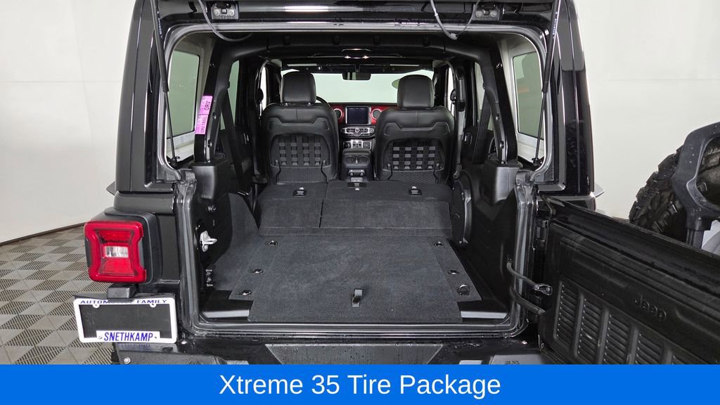 Used 2023 Jeep Wrangler Unlimited Rubicon w/ Xtreme 35 Tire Package AWD/4WD image 12