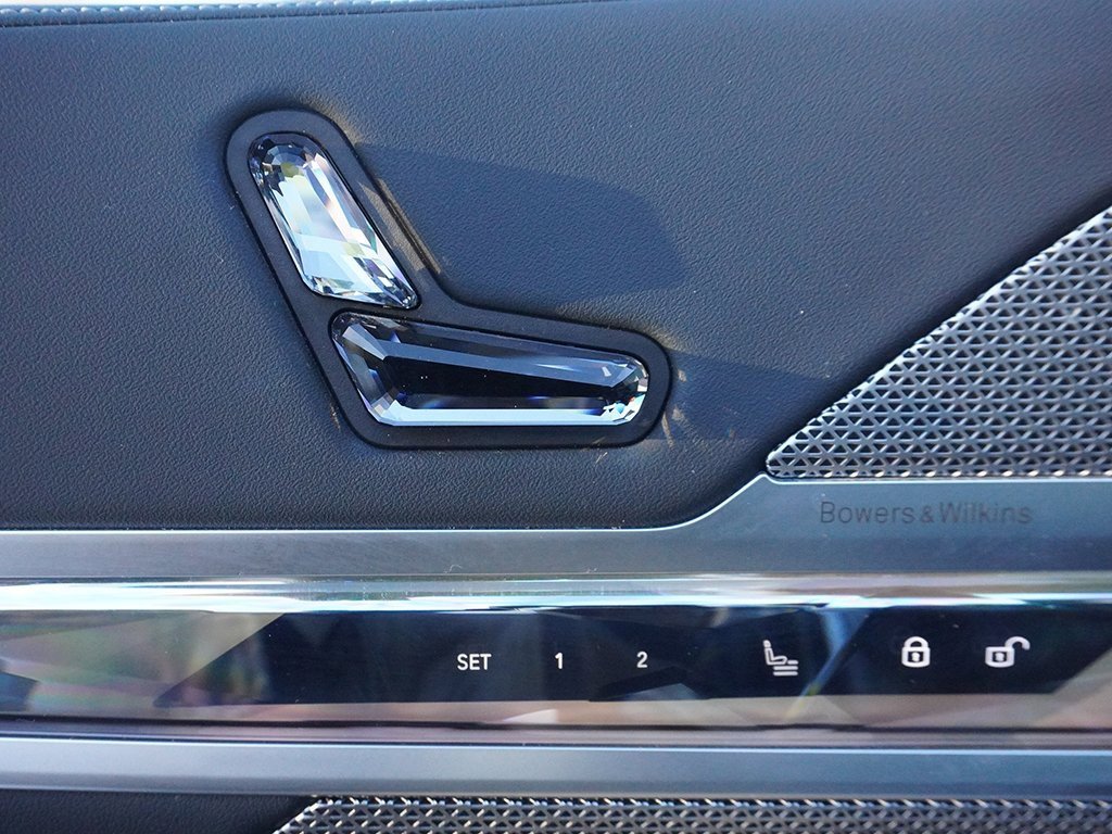 Used 2023 BMW 760i xDrive w/ Parking Assistance Package image 51