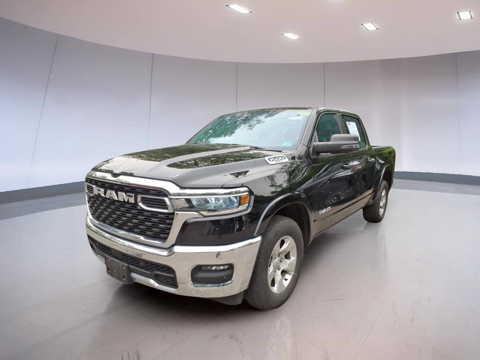 Used 2025 RAM 1500 Big Horn AWD/4WD image 2