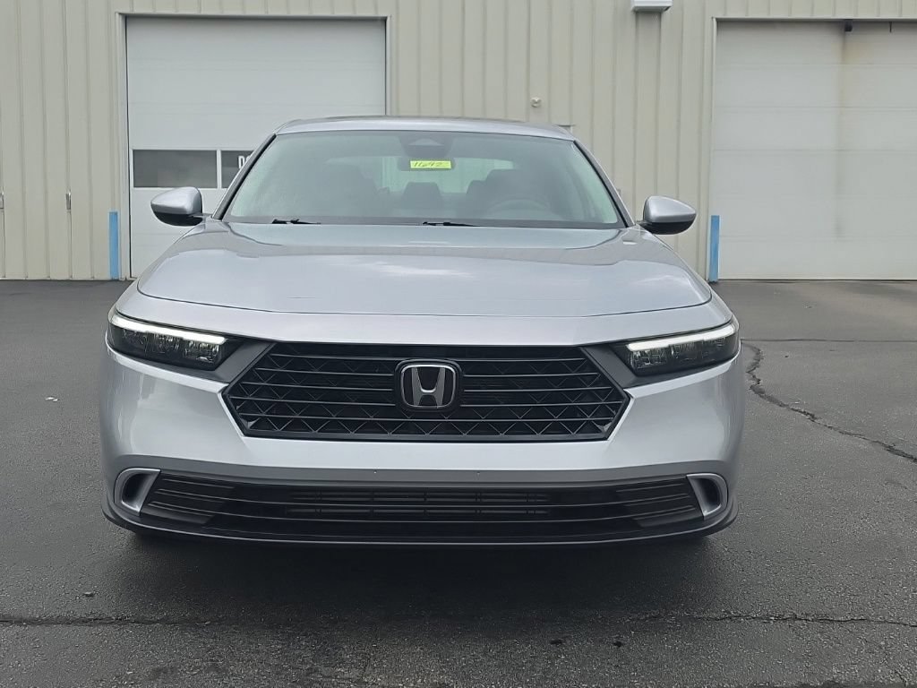 Certified 2023 Honda Accord EX image 2