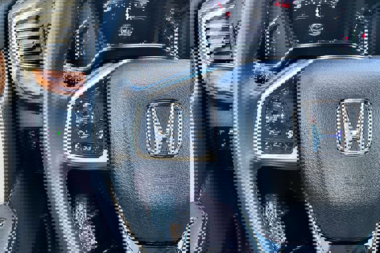 Used 2021 Honda CR-V Touring image 23