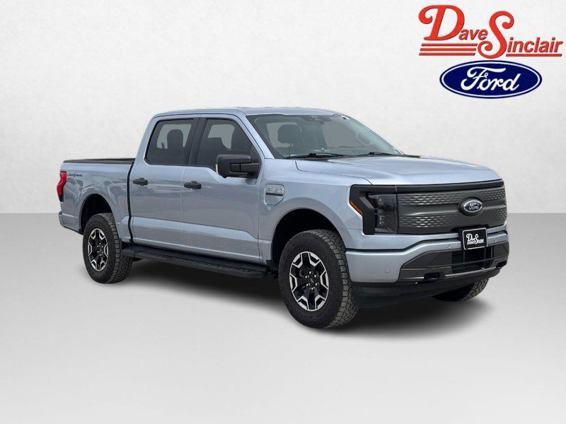 Used 2022 Ford F150 Lightning XLT w/ Max Trailer Tow Package AWD/4WD image 4