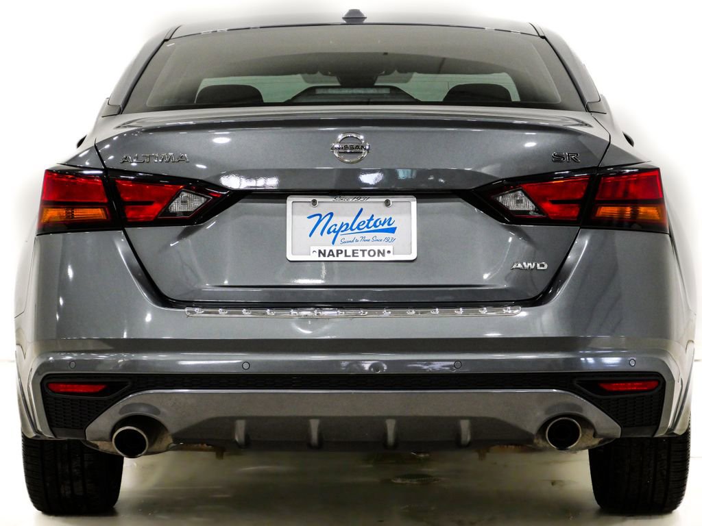 Used 2021 Nissan Altima 2.5 SR w/ SR Premium Package image 8