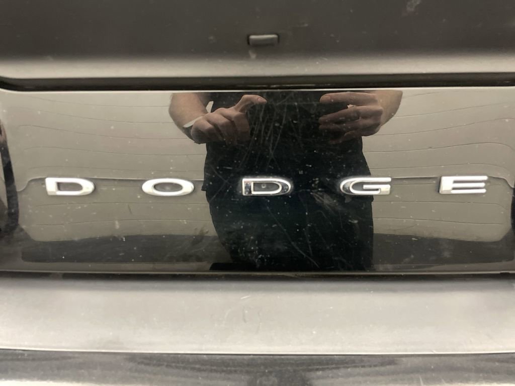 Used 2015 Dodge Challenger SXT Plus image 26