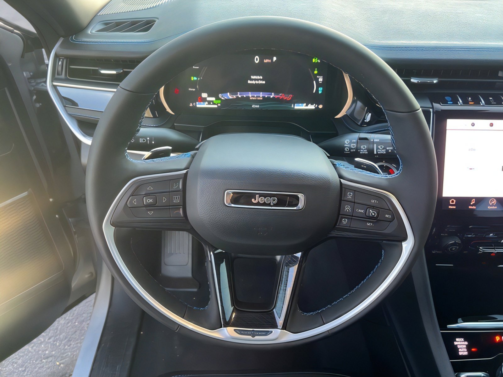 New 2025 Jeep Grand Cherokee Trailhawk image 17