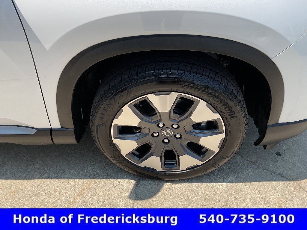Certified 2026 Honda Pilot Touring image 13