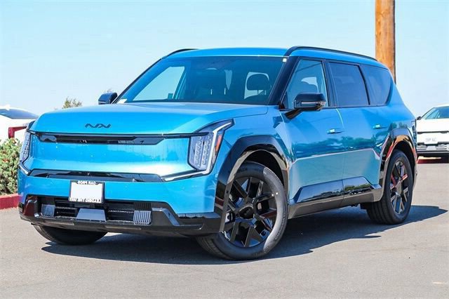 New 2026 Kia EV9 Land w/ Nightfall Edition Package