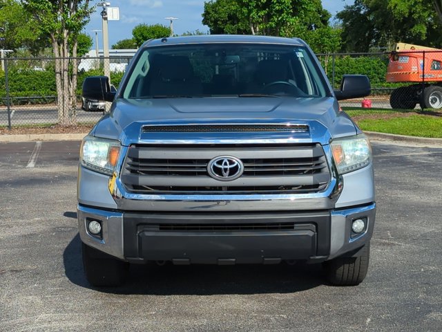 Used 2014 Toyota Tundra SR5 w/ SR5 Upgrade Package RWD image 2