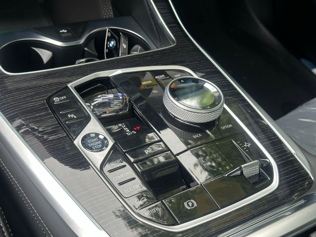 New 2026 BMW X7 xDrive40i w/ M Sport Package image 17
