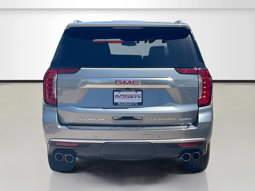 Used 2024 GMC Yukon XL Denali w/ LPO, Floor Liner Package AWD/4WD image 6