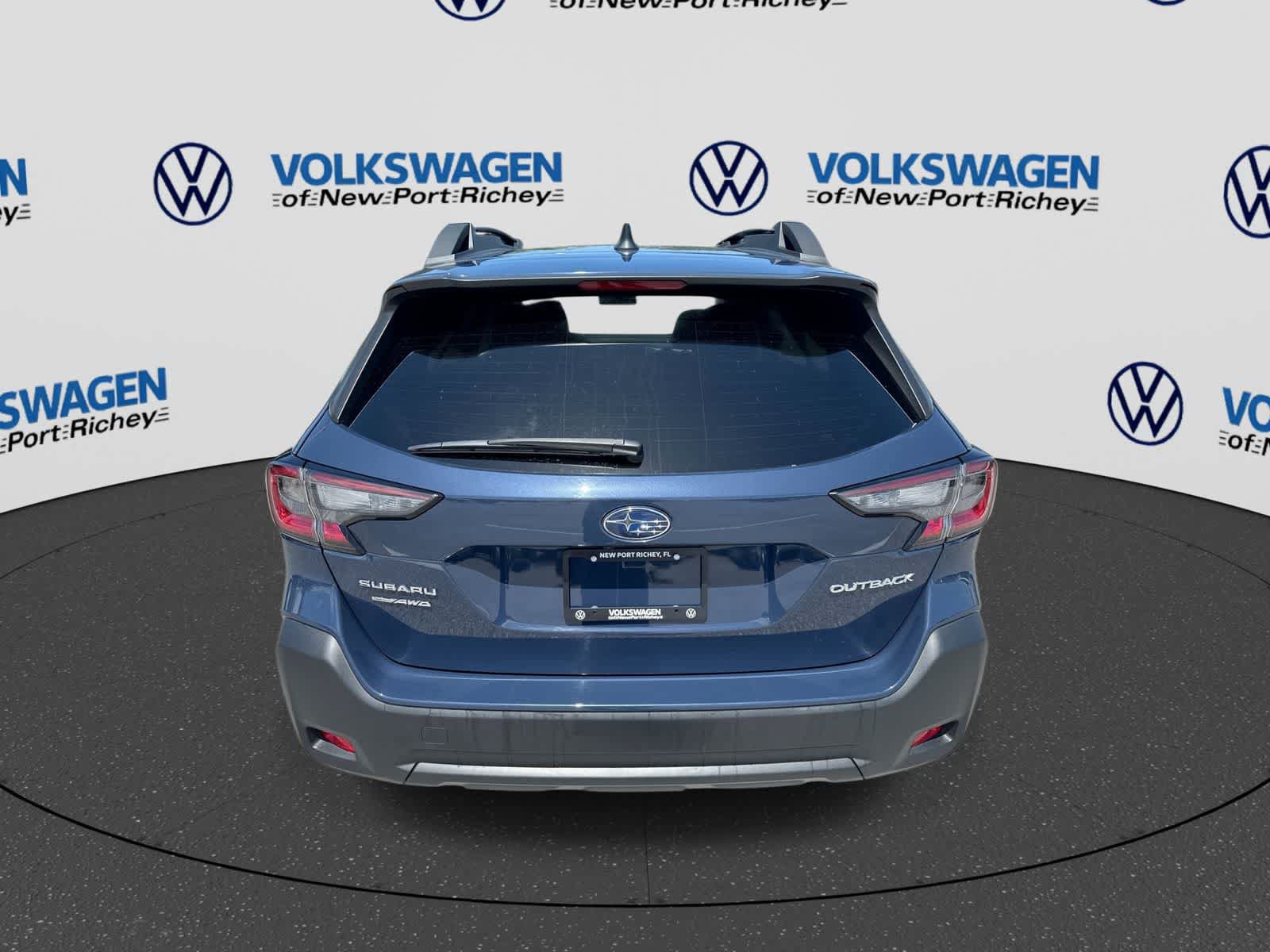 Used 2025 Subaru Outback Premium AWD/4WD image 13