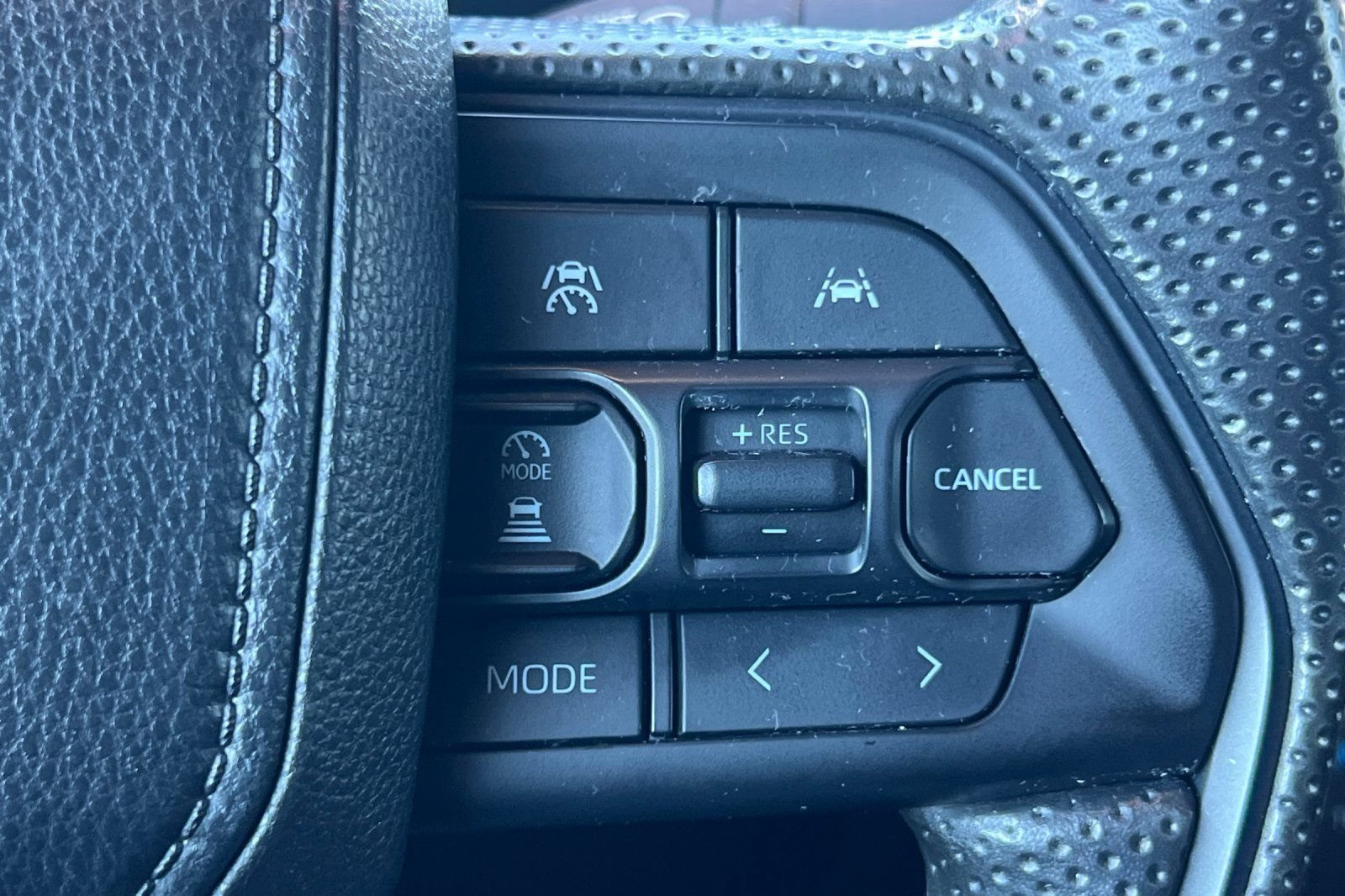 Certified 2024 Toyota Tacoma SR5 AWD/4WD image 29