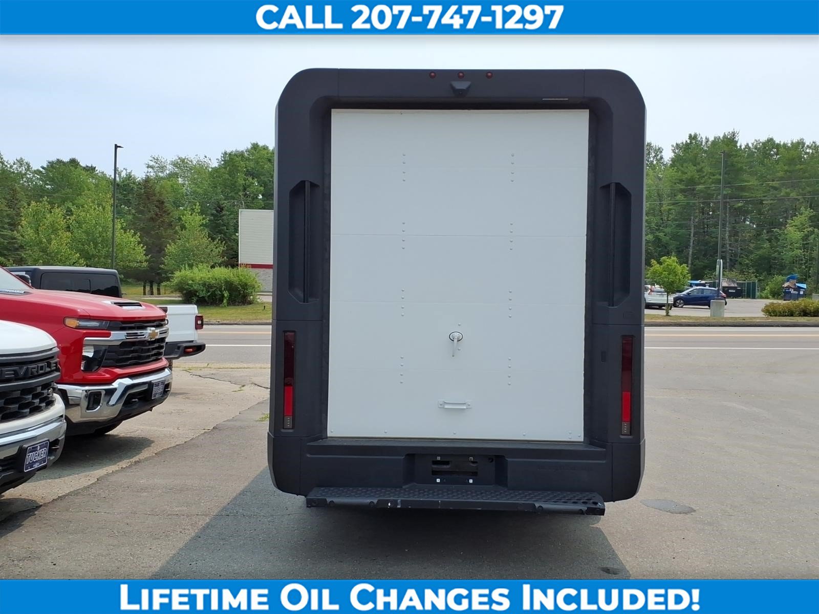 Used 2024 Chevrolet Brightdrop 600 w/ Commercial Equipment Package AWD/4WD image 8
