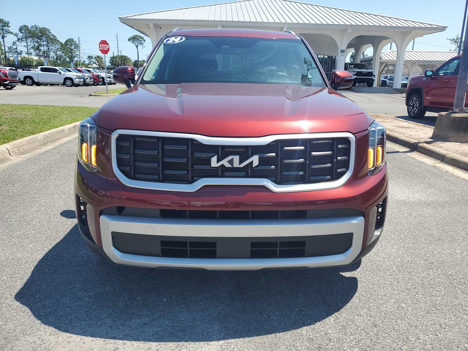 Used 2024 Kia Telluride S w/ S Sunroof Package FWD image 10