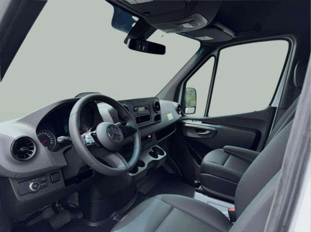 New 2025 Mercedes-Benz Sprinter 2500 image 8