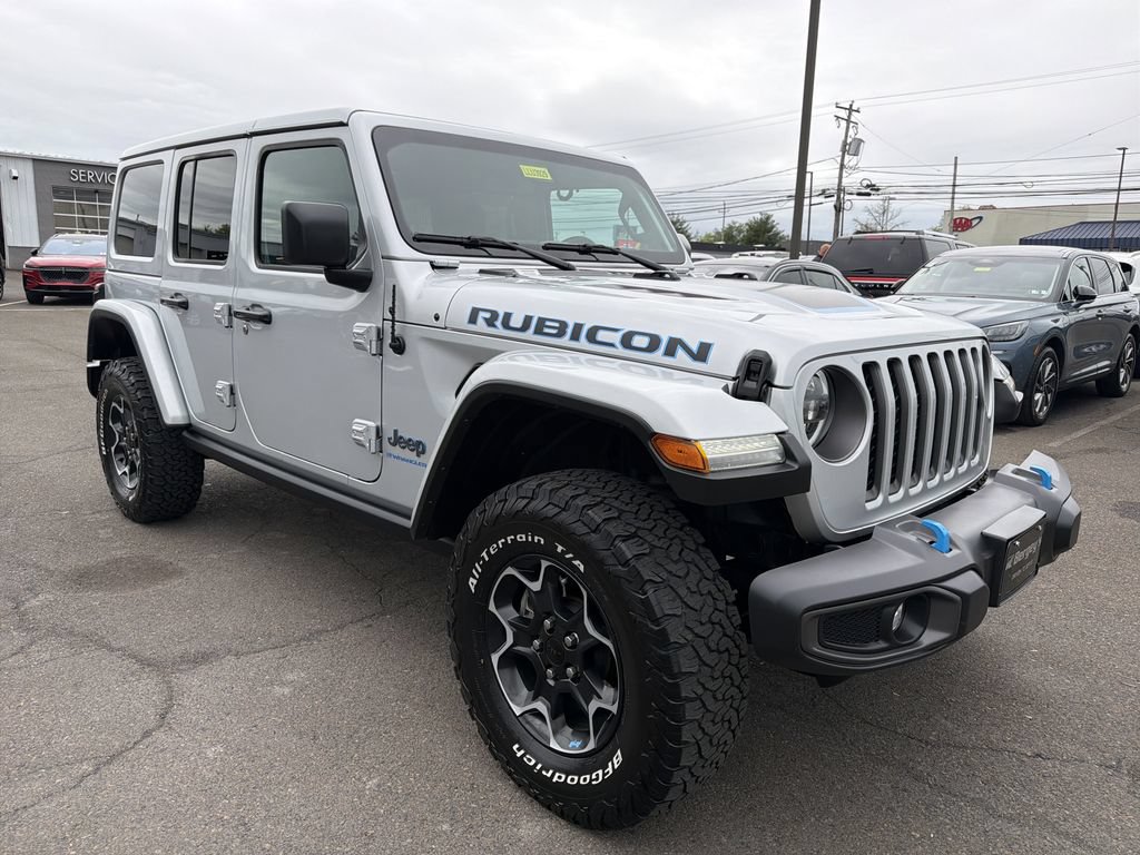 Used 2023 Jeep Wrangler Unlimited Rubicon 4xe w/ Cold Weather Group AWD/4WD image 9