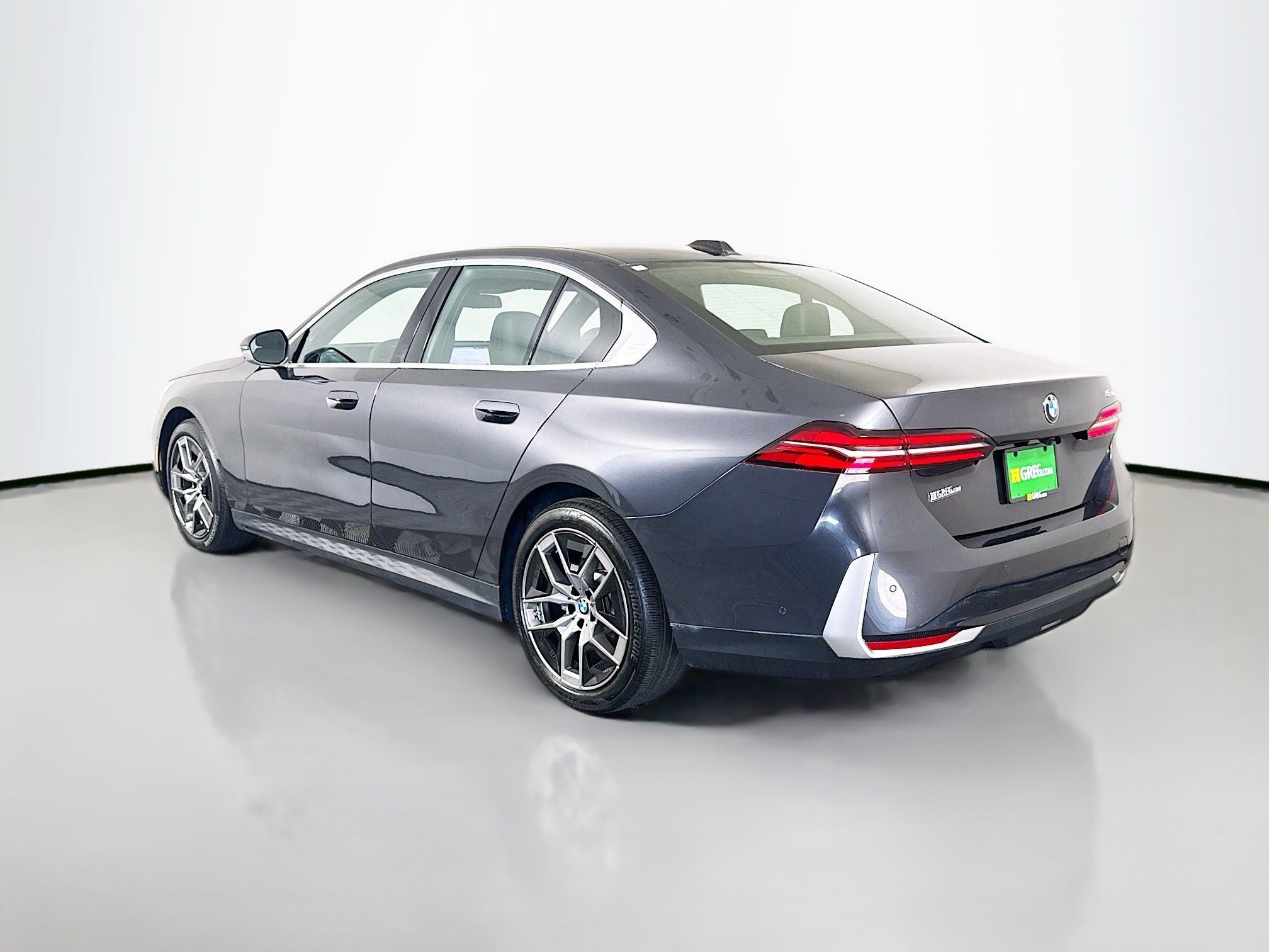 Used 2026 BMW 530i RWD image 7