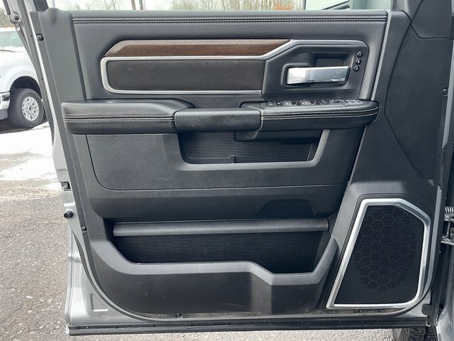Used 2024 RAM 2500 Laramie image 9