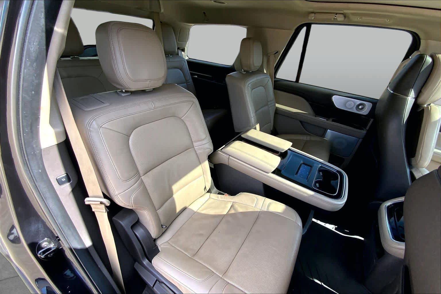 Used 2022 Lincoln Navigator Reserve AWD/4WD image 20