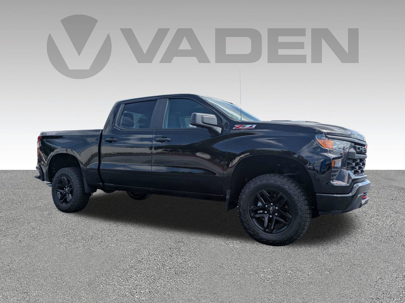 New 2026 Chevrolet Silverado 1500 Custom Trail Boss AWD/4WD image 3