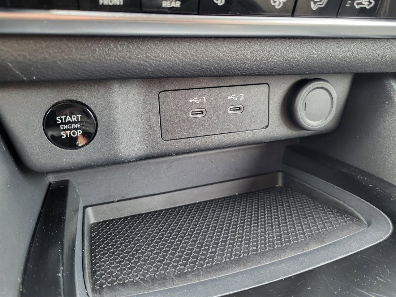 Used 2025 Nissan Rogue SV image 20