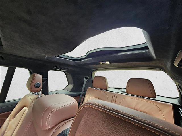 Used 2021 BMW X7 xDrive40i w/ M Sport Package image 13