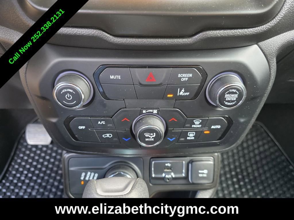 Used 2021 Jeep Renegade Latitude w/ Convenience Group AWD/4WD image 20