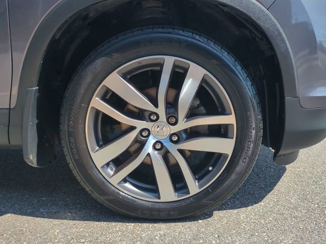 Used 2018 Honda Pilot Touring image 11
