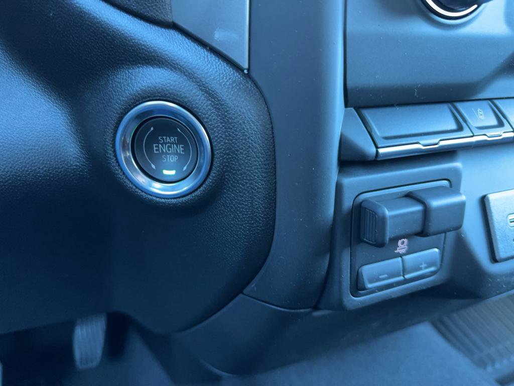 New 2026 Chevrolet Silverado 2500 Custom w/ Z71 Off-Road Package image 20