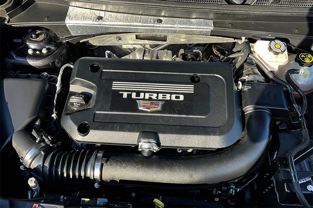 Certified 2023 Cadillac XT4 Luxury w/ Cold Weather Package image 29