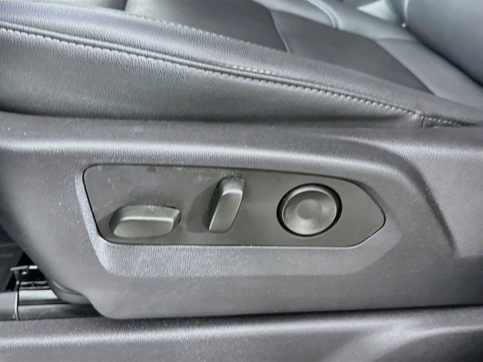Used 2025 Chevrolet Silverado 1500 LT Trail Boss w/ Convenience Package II AWD/4WD image 30