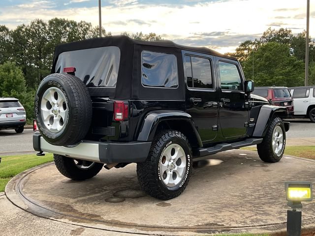 Used 2015 Jeep Wrangler Unlimited Sahara w/ Connectivity Group AWD/4WD image 7