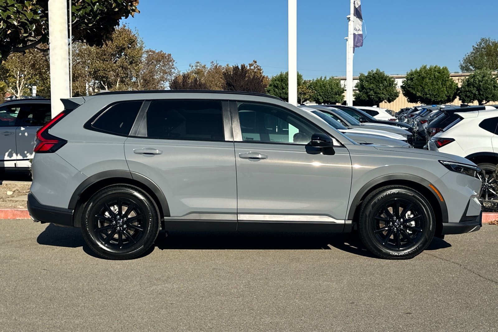 Used 2026 Honda CR-V Sport image 3