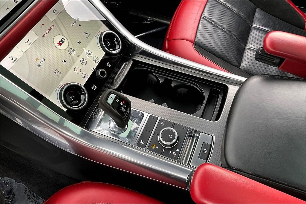 Used 2019 Land Rover Range Rover Sport HST image 18
