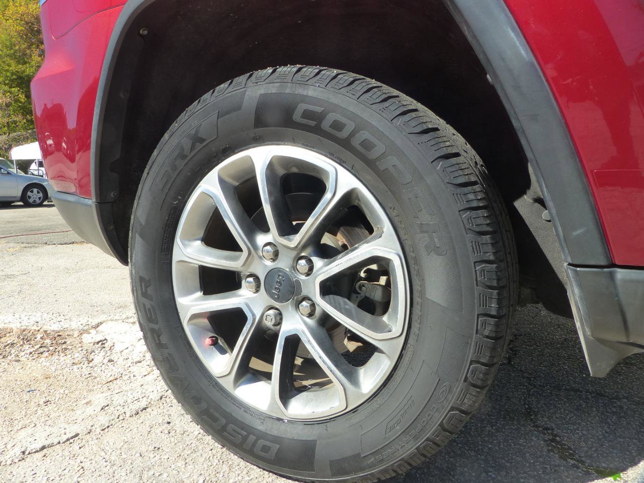 Used 2014 Jeep Grand Cherokee Limited w/ Trailer Tow Group IV image 26