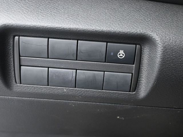 Used 2023 Nissan Kicks SR w/ SR Premium Package image 13