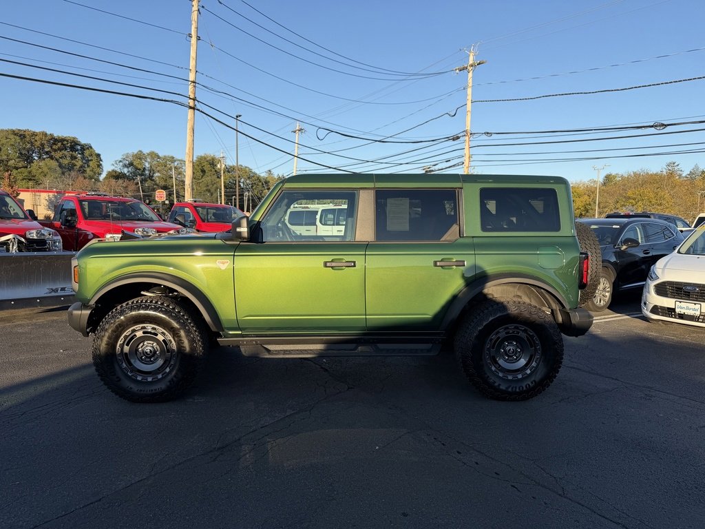 Used 2025 Ford Bronco Badlands image 2