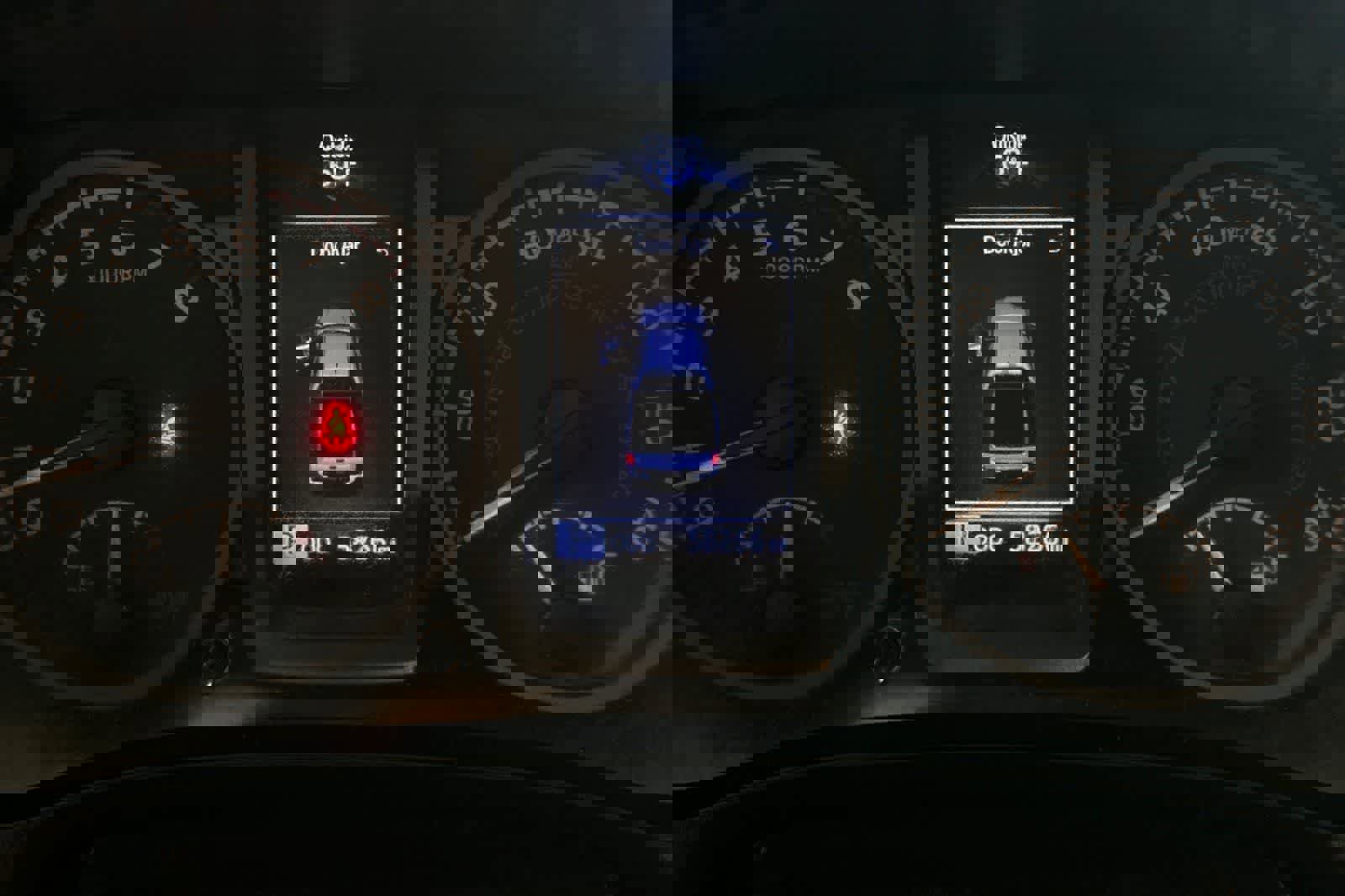 Used 2020 Toyota Tacoma TRD Off-Road image 32