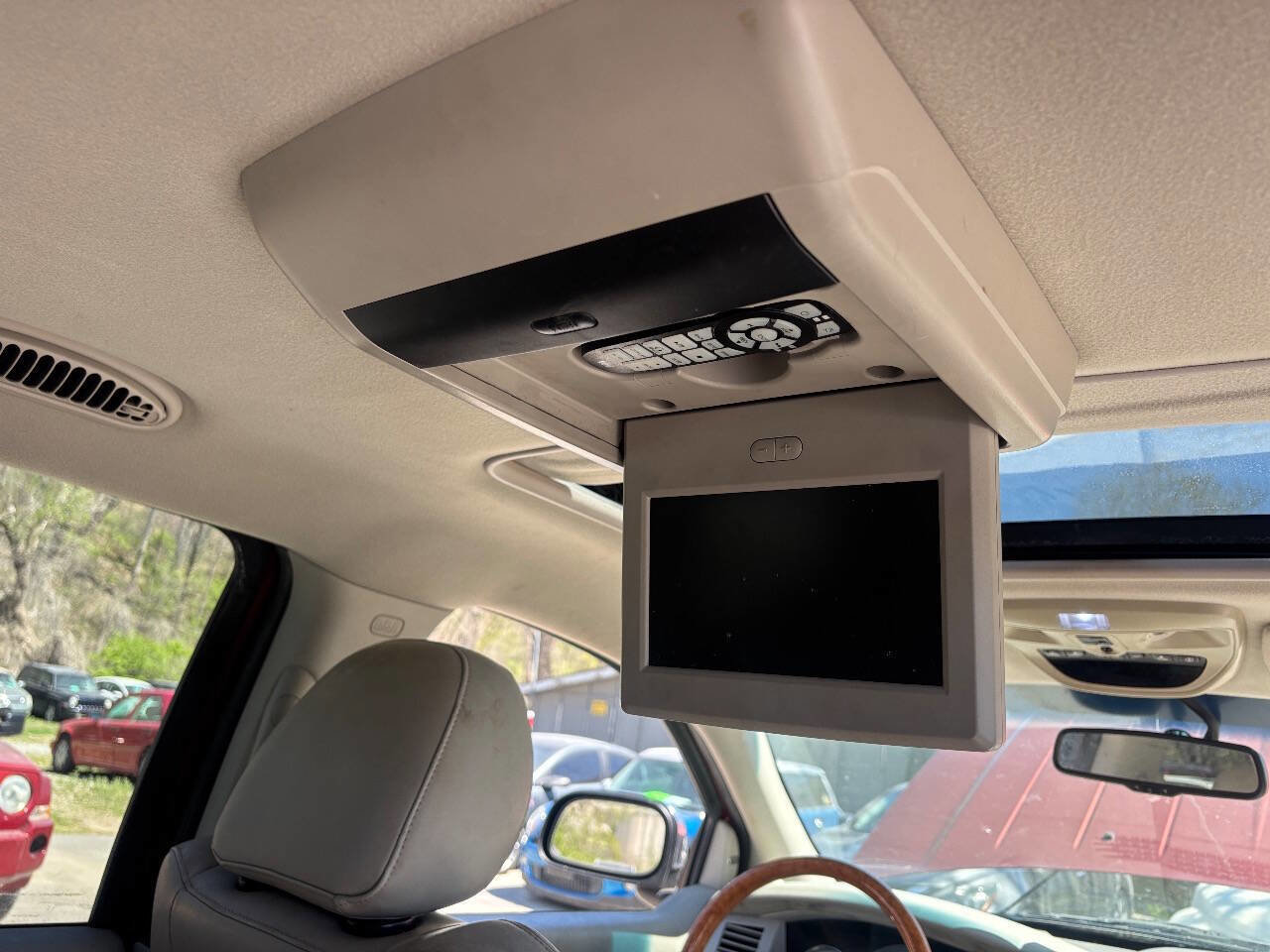 Used 2008 Chrysler Aspen Limited image 16