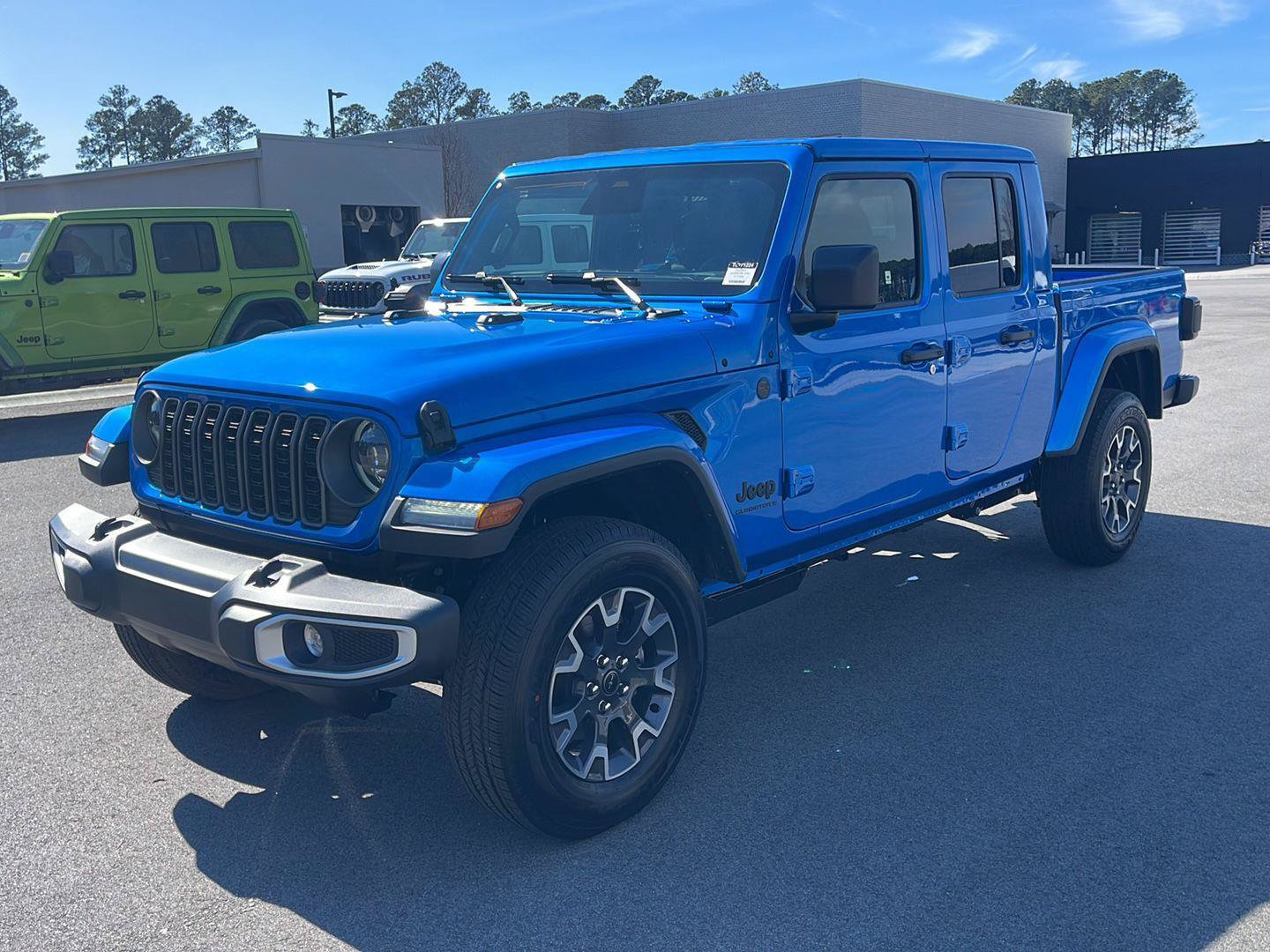 New 2026 Jeep Gladiator Sport AWD/4WD image 3