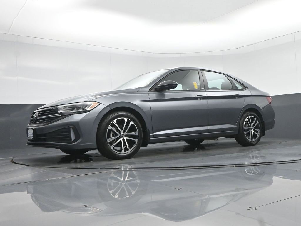 Used 2024 Volkswagen Jetta Sport image 47