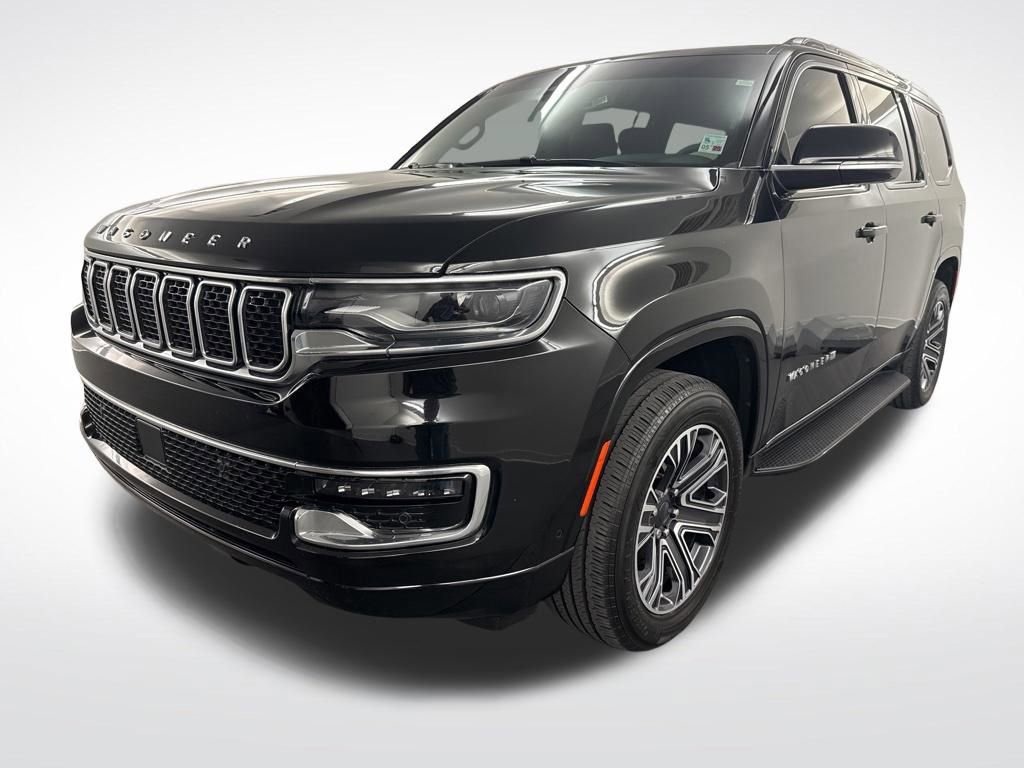Used 2023 Jeep Wagoneer 4WD w/ Premium Group I image 4