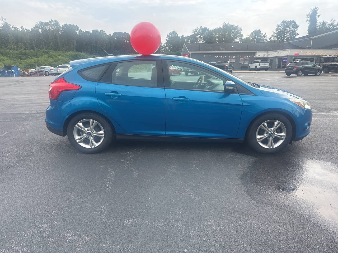 Used 2014 Ford Focus SE FWD image 11