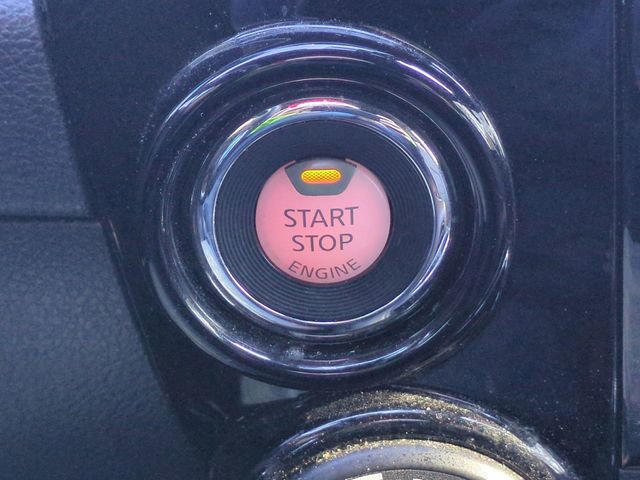 Used 2021 Nissan Titan Platinum Reserve w/ Moonroof Package image 20