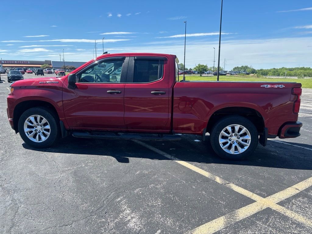 Used 2019 Chevrolet Silverado 1500 Custom w/ Infotainment Package AWD/4WD image 8