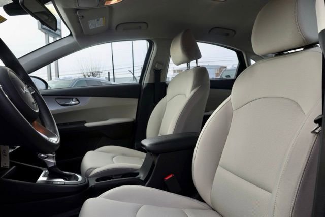 Certified 2023 Kia Forte LXS w/ LXS Technology Package image 12