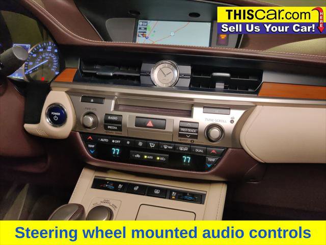 Used 2017 Lexus ES 300h w/ Luxury Package FWD image 20