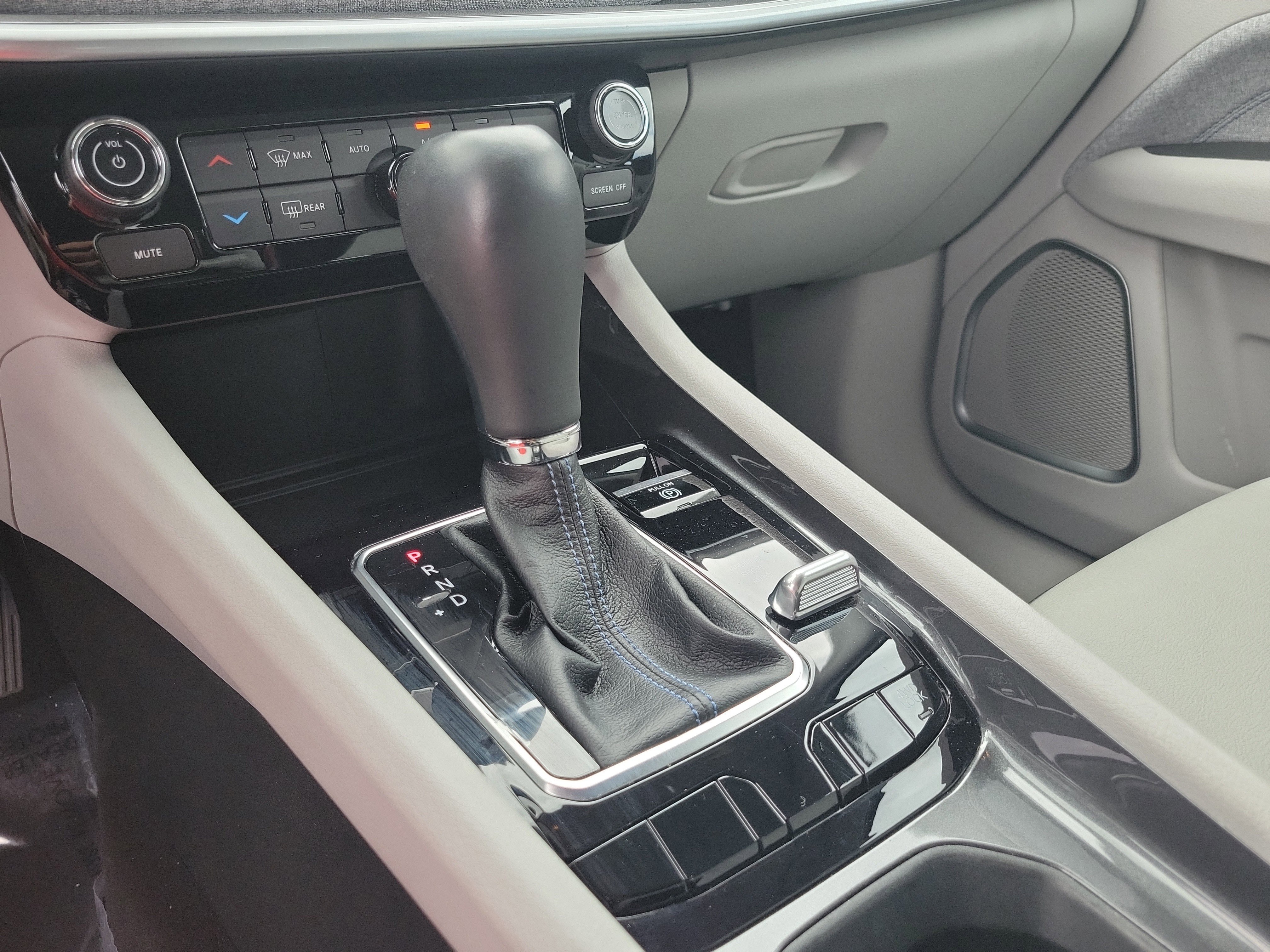 Used 2022 Jeep Compass Latitude w/ Convenience Group image 38